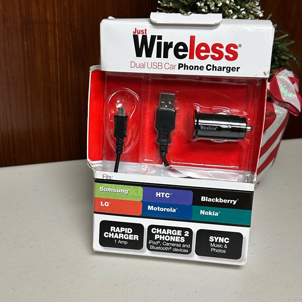 Just Wireless 1 Amp Dual USB Car phone charger for Smartphones